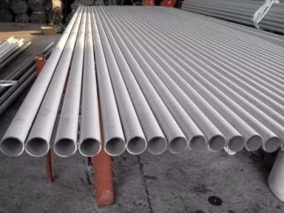 Tubo senza saldatura ASTM in acciaio inossidabile 201 202 301 304 310S 316 430 304L 316L per la costruzione
