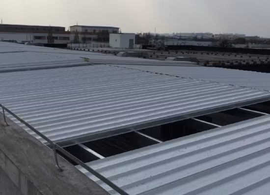 Materiali da costruzione in lamiera trapezoidale di alta qualità per pareti del tetto, prezzo basso, lamiera di acciaio preverniciata/Dx51d, Dx52D, Dx53D Gi, lamiera di acciaio zincato/zinco ondulato